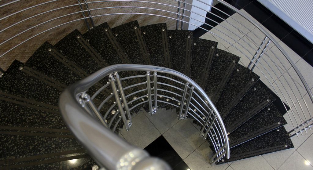 You are currently viewing Aluminum Fabricated Stair Cases Design and Contractor