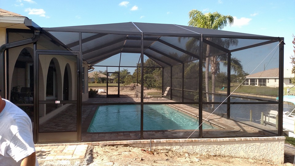 Read more about the article Why Pool Screen Enclosure is Important?