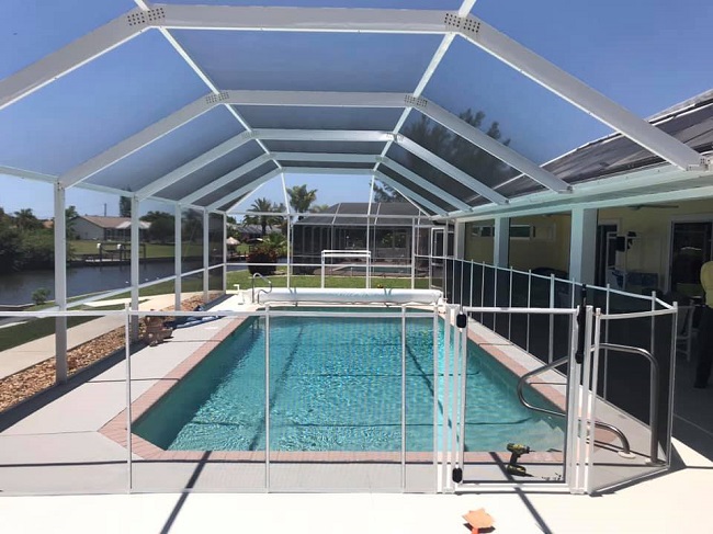 You are currently viewing How Much Does A Pool Fence Cost?